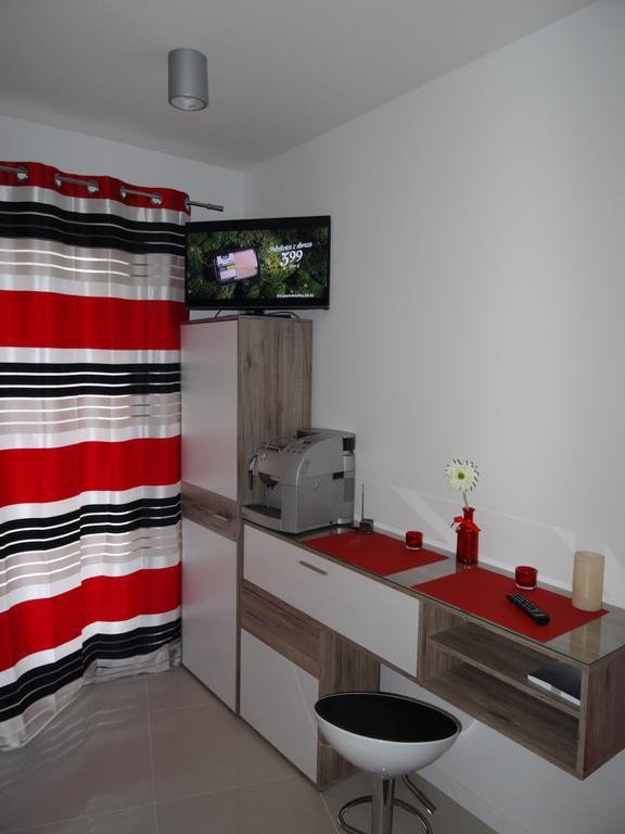 Apartamenty Metro Mlociny Warsaw Bilik gambar
