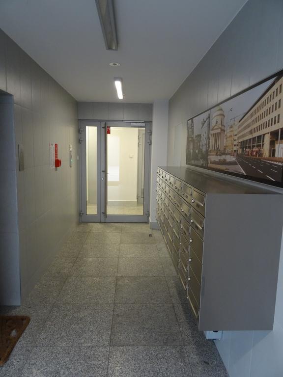 Apartamenty Metro Mlociny Warsaw Bilik gambar