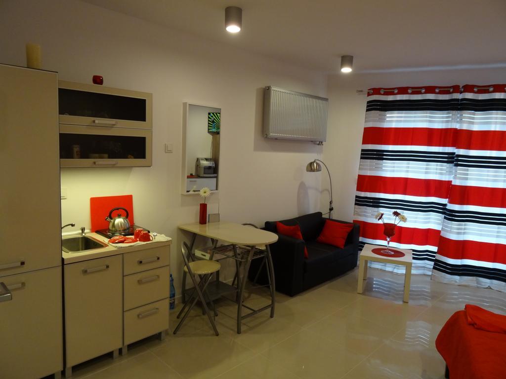 Apartamenty Metro Mlociny Warsaw Bilik gambar