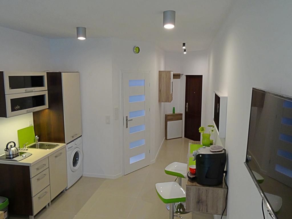 Apartamenty Metro Mlociny Warsaw Bilik gambar