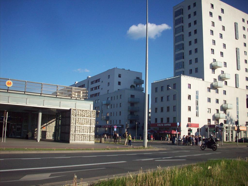 Apartamenty Metro Mlociny Warsaw Luaran gambar